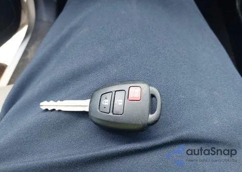 2018 Toyota Tacoma Sr из США, поврежденный, VIN 5TFAX5GN5JX121355